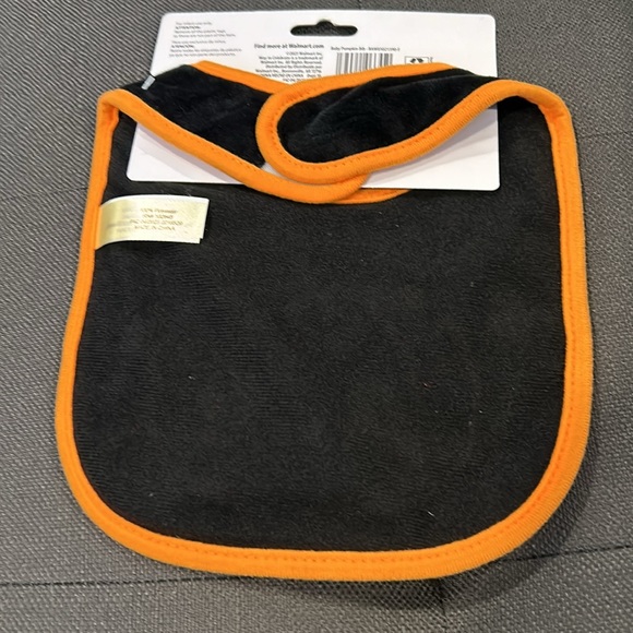 NWT My First Halloween 🎃 baby bib - Picture 2 of 2